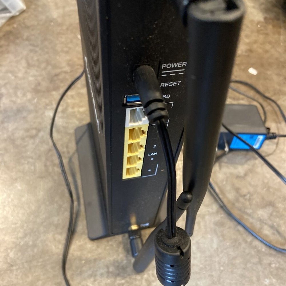 Actiontec Dual Band Router - Picture 3 of 4